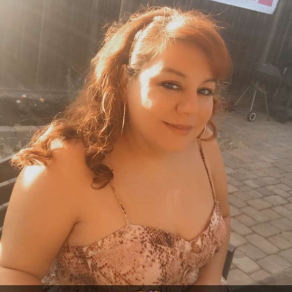 Jo lin De leon - Poshmark Profile Picture of Jo lin De leon (@jolin11de) on Poshmark