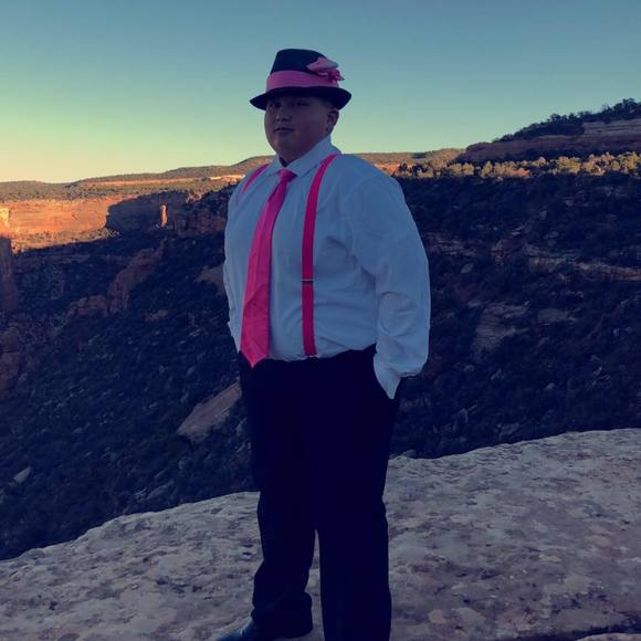 Profile Picture of Octaviano Sanchez (@octavianos) on Poshmark