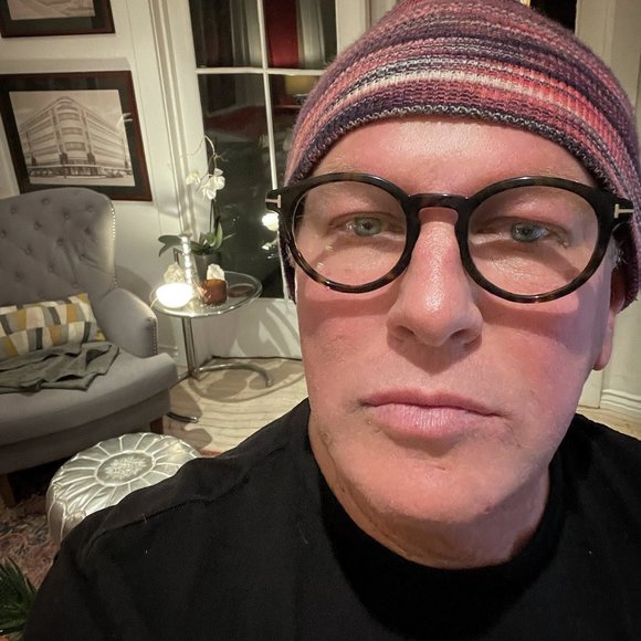 Profile Picture of Brian Dannelly (@bpdannelly) on Poshmark