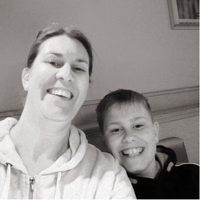 Profile Picture of Laura Osmond (@LauraJamesOY) on Twitter