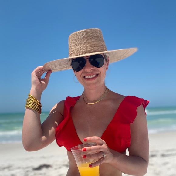 Profile Picture of Marybeth Ohlenforst (@marybethness) on Poshmark