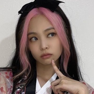 Profile Picture of 𝓂𝑒𝓁 #WeLoveYouMina (@pinkxuxiz) on Twitter