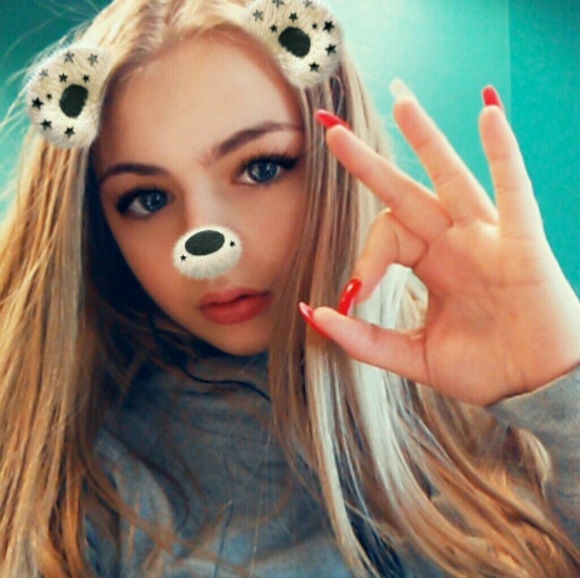 Profile Picture of Juanita Carson (@juanitamarie23) on Poshmark