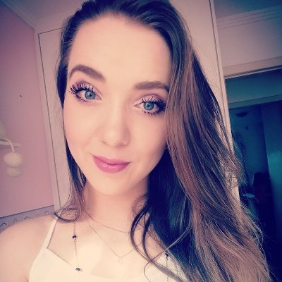 Profile Picture of Caroline Hidalgo (@CarolineHidal20) on Twitter