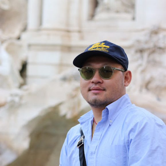 Profile Picture of Benjamin Trinh (@bent18420) on Poshmark