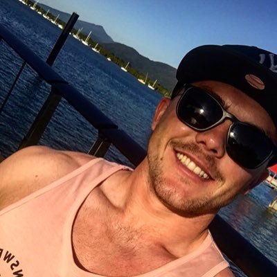 Profile Picture of Joe Lowthorpe (@joelow09) on Twitter