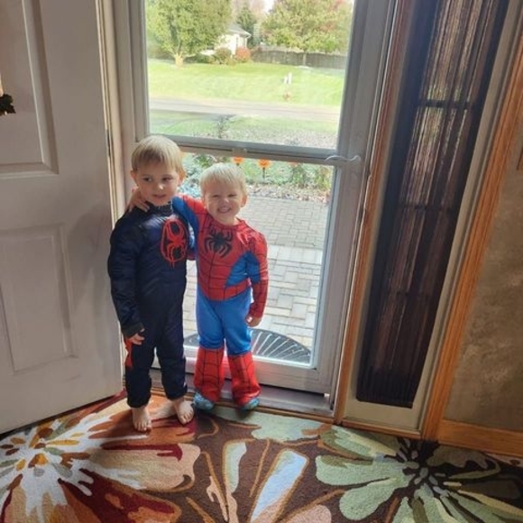 Sue Stefka - Poshmark Profile Picture of Sue Stefka (@stefka5205) on Poshmark