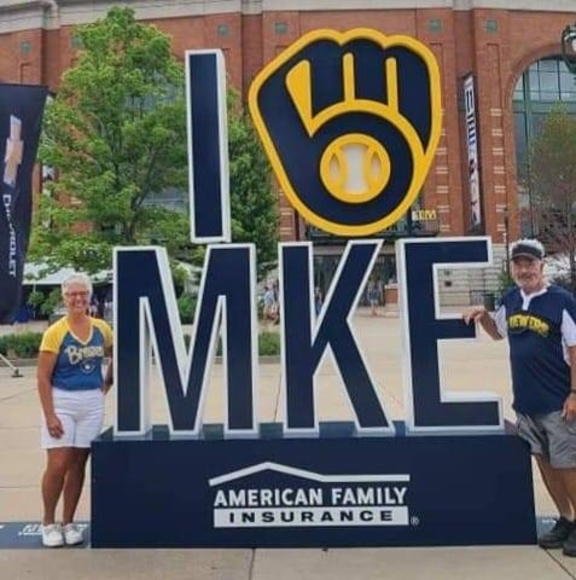 Profile Picture of Laurie Coplien (@laurie_rn2) on Poshmark