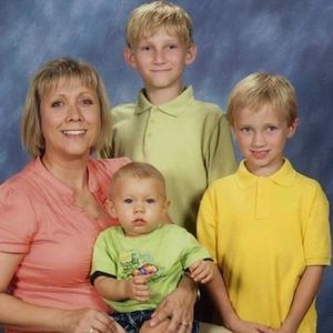 Profile Picture of Kendra Chaplin (@babeegrl914) on Myspace