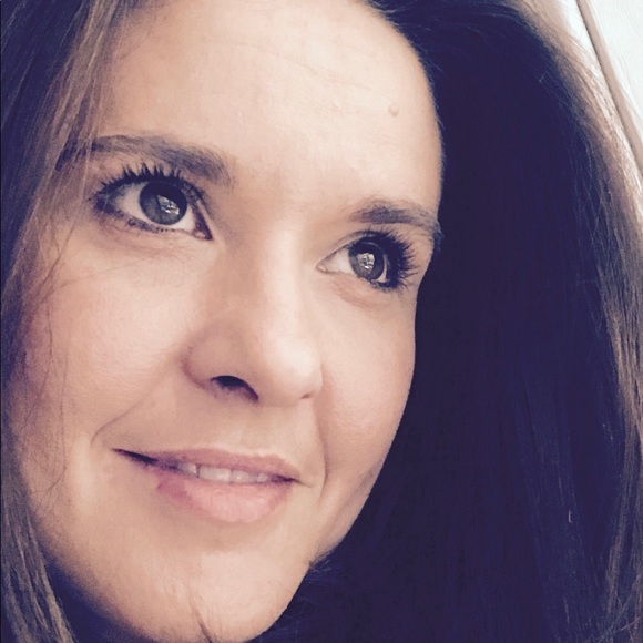 Profile Picture of Krystal Kanipe (@kryray78) on Poshmark