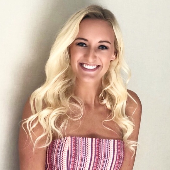 Profile Picture of Danielle Blankenship (@dnw0902) on Poshmark