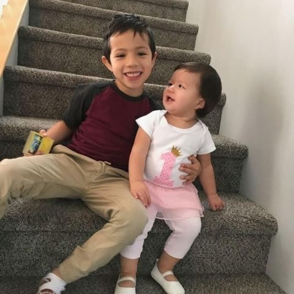 Profile Picture of Izzy Serna (@izzyserna596) on Poshmark