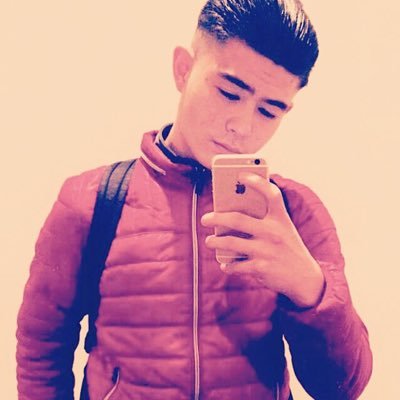 Profile Picture of Kim Detienne (@S9eDa31wdtL7GNg) on Twitter