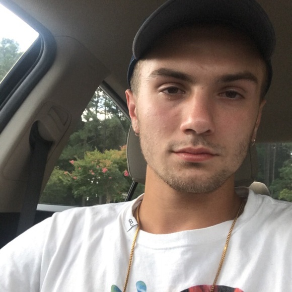 Profile Picture of Jakub Shaffer (@jakubshaffer) on Poshmark