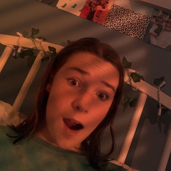 Profile Picture of Sophia Walters (@sophia_walters) on Poshmark