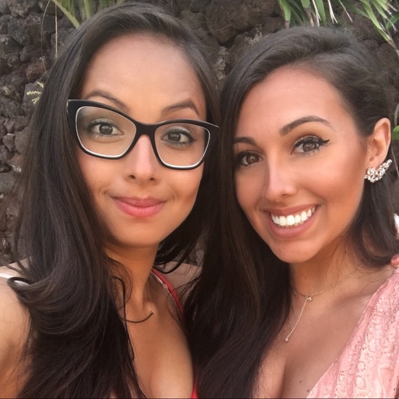 Profile Picture of Allie Calegari (@allie_ingrid) on Poshmark