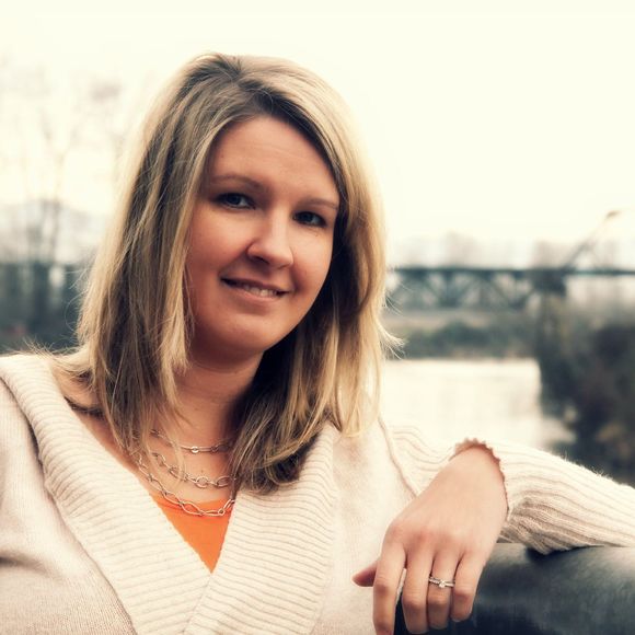 Profile Picture of Lisa Paulk (@lpaulk1) on Poshmark