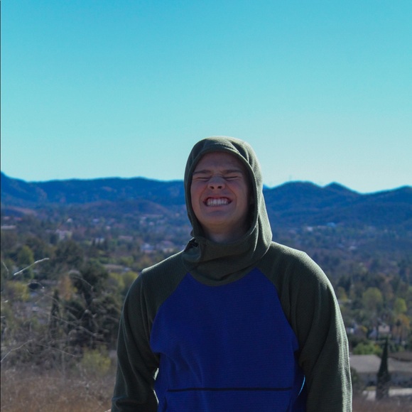 Profile Picture of Tristan Hicks (@tristanhicks5) on Poshmark