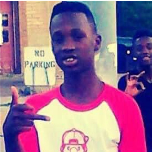 Profile Picture of Javon Phillips (@tr3y9von) on Poshmark