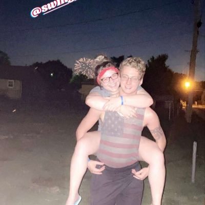 Profile Picture of Joe The Welder (@SavageSwinger) on Twitter