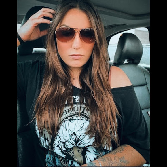 Profile Picture of Shayna Vincent (@shaynarvincent) on Poshmark