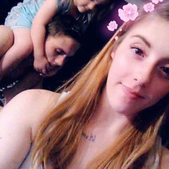 Profile Picture of Sheena Biechler (@sheenaax) on Poshmark