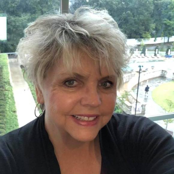 Profile Picture of Jean Bailey (@camiejean) on Poshmark