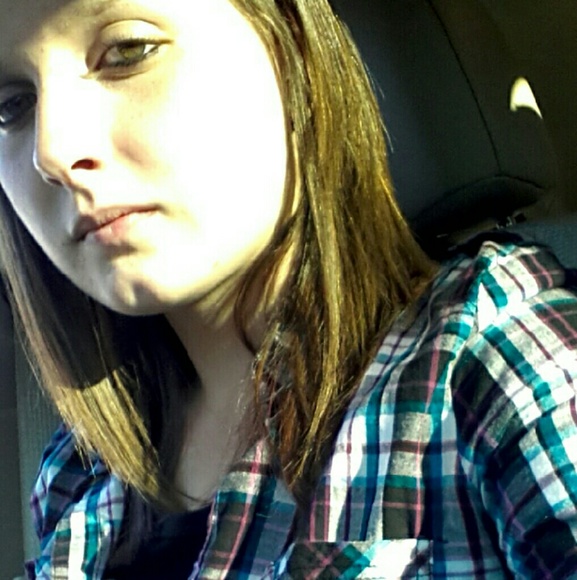 Profile Picture of Isabella Sharpe (@risharpe01) on Poshmark