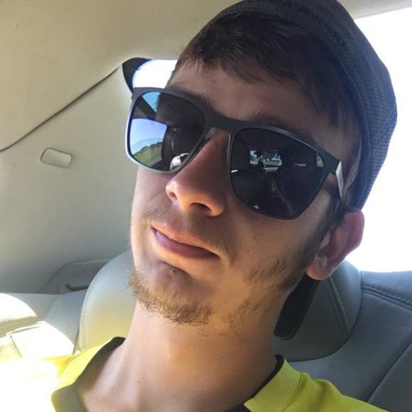 Profile Picture of Casey Wilson (@cjwilson17) on Poshmark