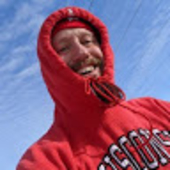 Andrew Jarvinen - Poshmark Profile Picture of Andrew Jarvinen (@jarvs) on Poshmark