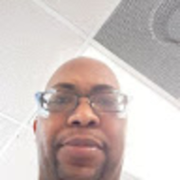 Profile Picture of Raymond Baldwin (@raymondandkizzy) on Poshmark