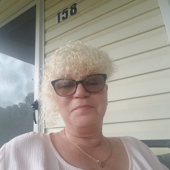 Profile Picture of Donetta Harmon (@donetta1359) on Poshmark