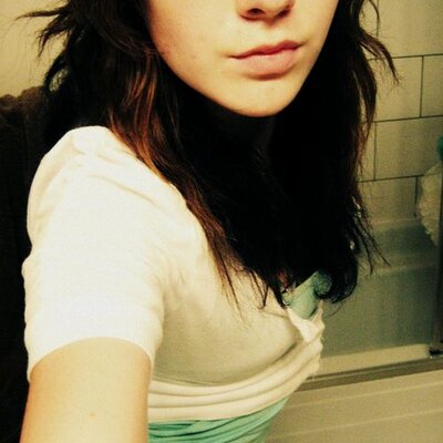 Profile Picture of Miranda Erickson (@nigghtcrawller) on Twitter