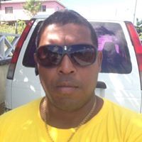 Profile Picture of Mickle Harold (@lloveharlez) on Pinterest