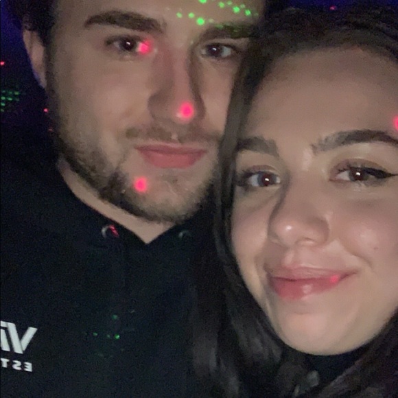 Profile Picture of Stefani Kukic (@stefanikukic) on Poshmark