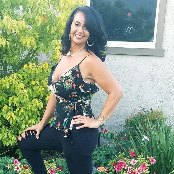 Profile Picture of Nevell Elmani (@hershey222) on Poshmark