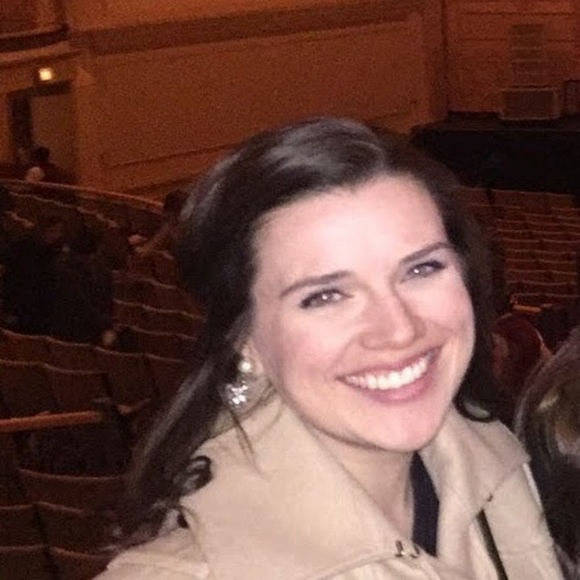 Profile Picture of Kate Krebsbach (@poshbach) on Poshmark