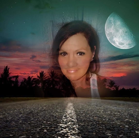 Malia Malia - Poshmark Profile Picture of Malia Malia (@maliamalia2277) on Poshmark