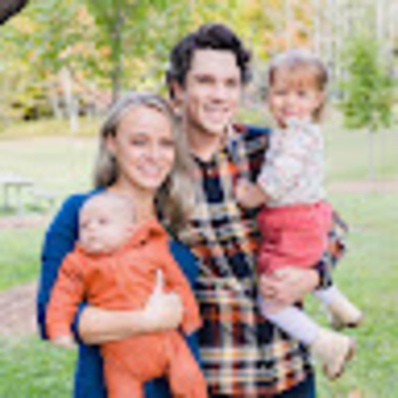 Profile Picture of Neil Larson (@nlar33) on Poshmark