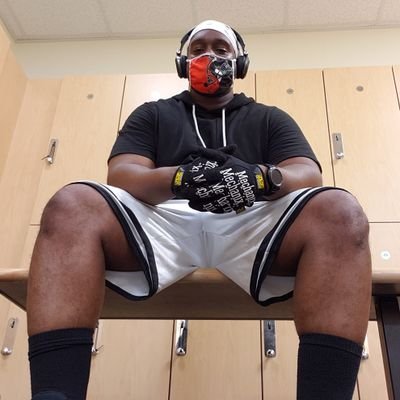 Profile Picture of D. James, B1G CHAMPS, #FreeMyles #FireFreddie (@OnDeManned216) on Twitter