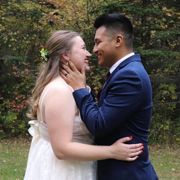 Profile Picture of Nalani Dotseth (@ndotseth4) on Poshmark