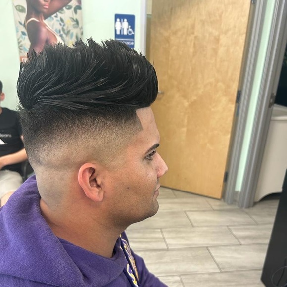 Profile Picture of Robing daniel Rodriguez garcia (@robing690) on Poshmark