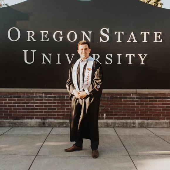 Profile Picture of Calum Hill (@chillington95) on Poshmark