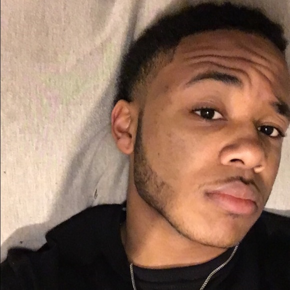 Profile Picture of Jimell Tate (@jimelltate1) on Poshmark