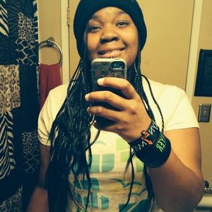 Profile Picture of Frankie Williams (@forgettingmyflawss) on Myspace