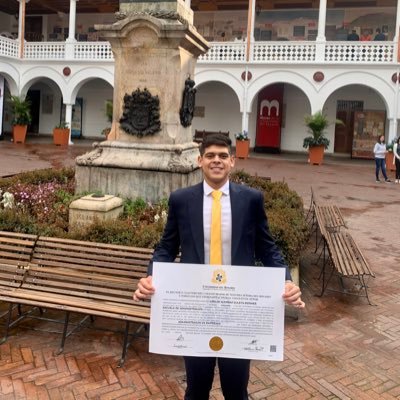 Profile Picture of Carlos A. Zuleta B. (@ponchozuleta02) on Twitter
