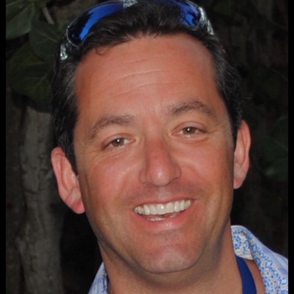 Profile Picture of James Laramee (@jameslaramee) on Poshmark