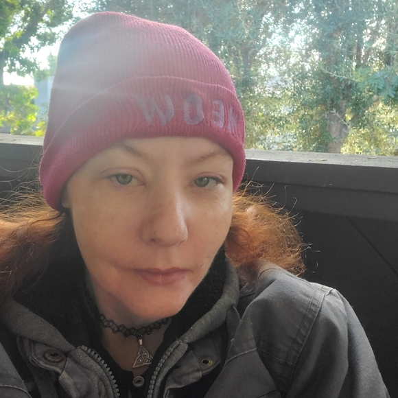 Profile Picture of Alaina Lagle (@alainalagle29) on Poshmark