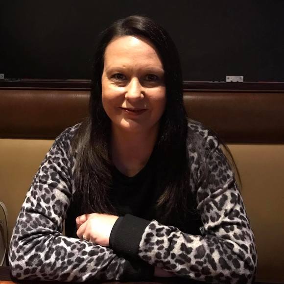 Profile Picture of Christy Peckham (@luvsbooks99) on Poshmark