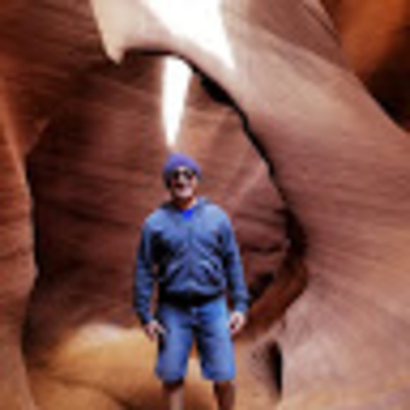 Profile Picture of Falwell Bancolo (@falwellbancolo) on Poshmark